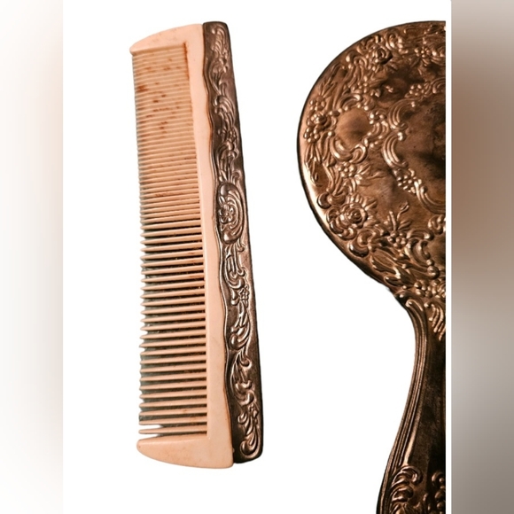 Vintage Vanity Comb, Brush & Mirror Set *Silver Plated - Picture 5 of 7